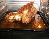 Foto del paso 3 de la receta: Codillo de cerdo adobado al horno