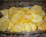 Foto del paso 1 de la receta: Bonito con patatas y pimientos