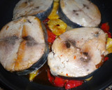 Foto del paso 2 de la receta: Bonito con patatas y pimientos
