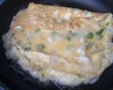 Foto del paso 3 de la receta: Tortilla de queso de cabra al perejil