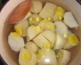 Foto del paso 2 de la receta: Lubina encebollada al orégano con patatas al aceite de uva