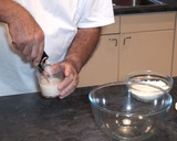 Foto del paso 1 de la receta: Grisines (palitos de pipas de girasol)