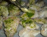 Foto del paso 1 de la receta: Pollo en salsa verde con papas y batatas