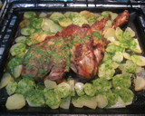 Foto del paso 5 de la receta: Cordero al horno con patatas panaderas
