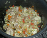Foto del paso 2 de la receta: Tallarines con pollo en salsa natural de tomate al ajo y perejil