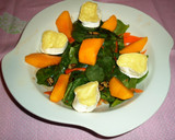 Foto del paso 3 de la receta: Ensalada de espinacas con queso gratinado y fruta