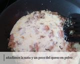 Foto del paso 4 de la receta: Macarrones cremosos con atún y cebolla