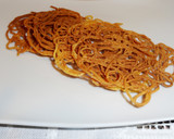Foto del paso 4 de la receta: Tortitas crujientes de espaguetis