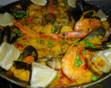 Foto del paso 8 de la receta: Paella mixta de pollo y mariscos