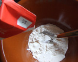 Foto del paso 3 de la receta: Tarta de cebolla dulce con nueces
