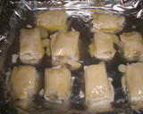 Foto del paso 2 de la receta: Rollitos de masa filo, puré de patatas, queso brie y salvia
