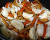 Foto del paso 2 de la receta: Fajitas de pechuga de pollo al estilo de la iaia