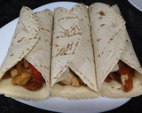 Foto del paso 8 de la receta: Fajitas de pechuga de pollo al estilo de la iaia