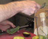 Foto del paso 1 de la receta: Mousse de chocolate y aguacate