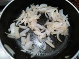 Salteado de espinacas con pavo gratinadas