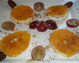 Foto del paso 4 de la receta: Postre de naranja, uvas y dátiles con canela