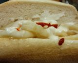 Foto del paso 1 de la receta: Bocadillo de calamares con salsa picante