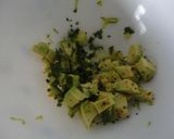 Foto del paso 2 de la receta: Mousse de aguacate con gelatina de curry