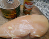 Foto del paso 1 de la receta: Brocheta de pollo y piña con curry