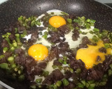 Foto del paso 13 de la receta: Revuelto de morcilla de cebolla de Ontinyent con espárragos verdes
