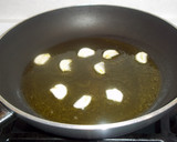 Foto del paso 4 de la receta: Champiñones salteados con espinacas