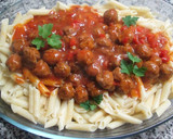 Foto del paso 8 de la receta: Macarrones con albondiguitas en salsa de tomate y pimiento
