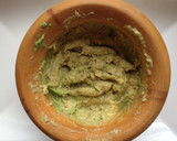 Foto del paso 6 de la receta: Crepes rellenos de aguacate con pimientos del piquillo y atún