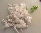 Foto del paso 2 de la receta: Hojaldre de espinacas con salchicha 