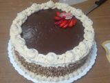 Tarta de chocolate rellena de crema de moka