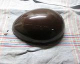 Foto del paso 5 de la receta: Huevo de Pascua relleno de lacasitos