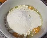 Foto del paso 1 de la receta: Bizcocho de yogur y fresas muy fácil 