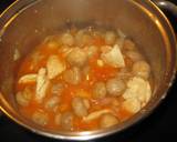 Foto del paso 2 de la receta Pollo con champiñones y guisantes al curry
