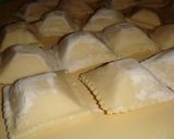 Foto del paso 5 de la receta: Raviolones caseros de jamón, ricota y mozzarella