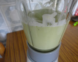 Foto del paso 4 de la receta: Crema fría de aguacate con limón y cilantro fresco