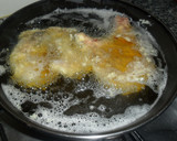 Foto del paso 3 de la receta: Costeleta de cerdo rebozada con brochetas de plátanos