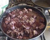Foto del paso 3 de la receta: Guisado de toro al vino de Barrantes con alcachofas