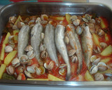 Foto del paso 6 de la receta: Pescadilla con almejas al horno