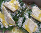 Foto del paso 3 de la receta: Filete de perca al horno con espinacas y queso