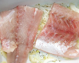 Foto del paso 4 de la receta: Filete de perca al horno con espinacas y queso
