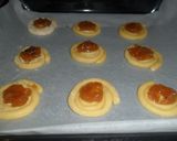 Foto del paso 6 de la receta: Caracolas con membrillo y fresas