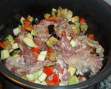 Foto del paso 2 de la receta: Arroz caldoso con cerdo y verduras