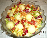 Foto del paso 2 de la receta: Ensalada con jamón ibérico, melón y nueces