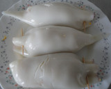 Foto del paso 4 de la receta: Calamares rellenos en salsa de cebolla