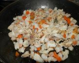Foto del paso 5 de la receta: Berenjenas rellenas de rape y jamón serrano