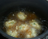 Foto del paso 5 de la receta: Buñuelos de arroz con morrón y perejil