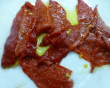 Foto del paso 3 de la receta: Cogollos de Tudela con anchoa y pimiento rojo