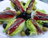 Foto del paso 5 de la receta: Cogollos de Tudela con anchoa y pimiento rojo