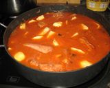 Foto del paso 4 de la receta: Costilla ibérica con patatas y chorizo