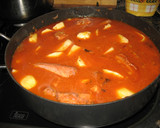 Foto del paso 4 de la receta: Costilla ibérica con patatas y chorizo