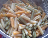 Foto del paso 2 de la receta: Caracolas de colores con frutos secos